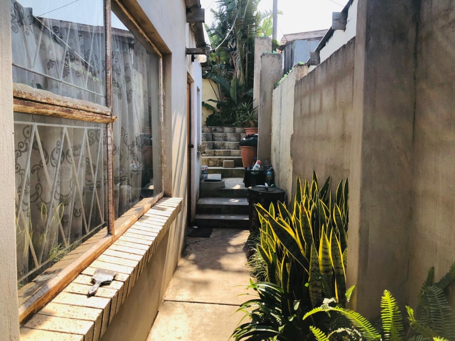 2 Bedroom Property for Sale in Kwa Nobuhle Eastern Cape